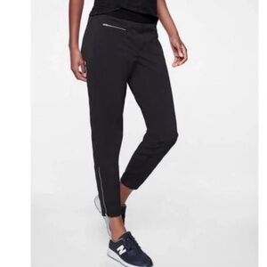 Athleta Mod Trekki Zipper Crop Pant sz 14